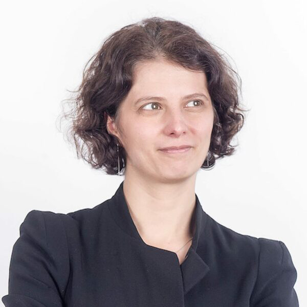 formateur-virginie-giron-consultant-web-marketing-carre